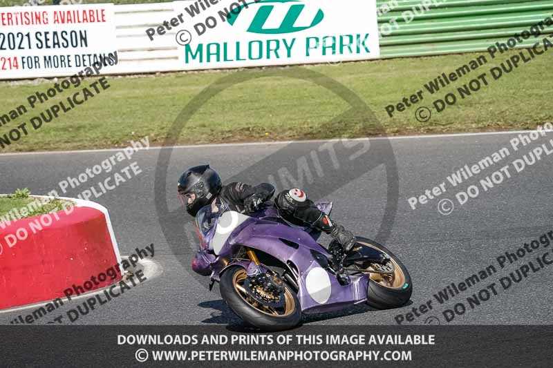 enduro digital images;event digital images;eventdigitalimages;mallory park;mallory park photographs;mallory park trackday;mallory park trackday photographs;no limits trackdays;peter wileman photography;racing digital images;trackday digital images;trackday photos